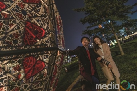 홍콩관광진흥청, 국제 라이트 아트 디스플레이 개최… 사랑과 로맨스를 주제로 신규 조명 예술물과 사진 촬영지 선보일 예정