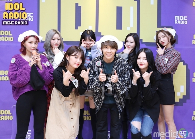 아이돌 라디오, “사람들 마음 후끈 후끈 데우고파” 모모랜드, 남다른 흥+비글매력 발산