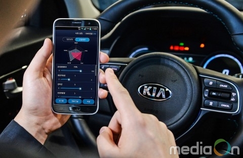 현대기아차, 세계 최초 스마트폰 이용한 지능형 전기차 성능 조절 기술 개발